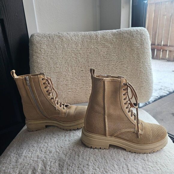 Napoleoni Suede Perforated Boots Sz 38 - Picture 3 of 7